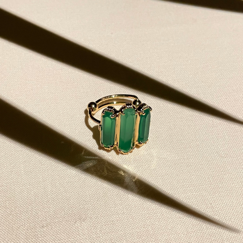 Bague trois pierre onyx vert