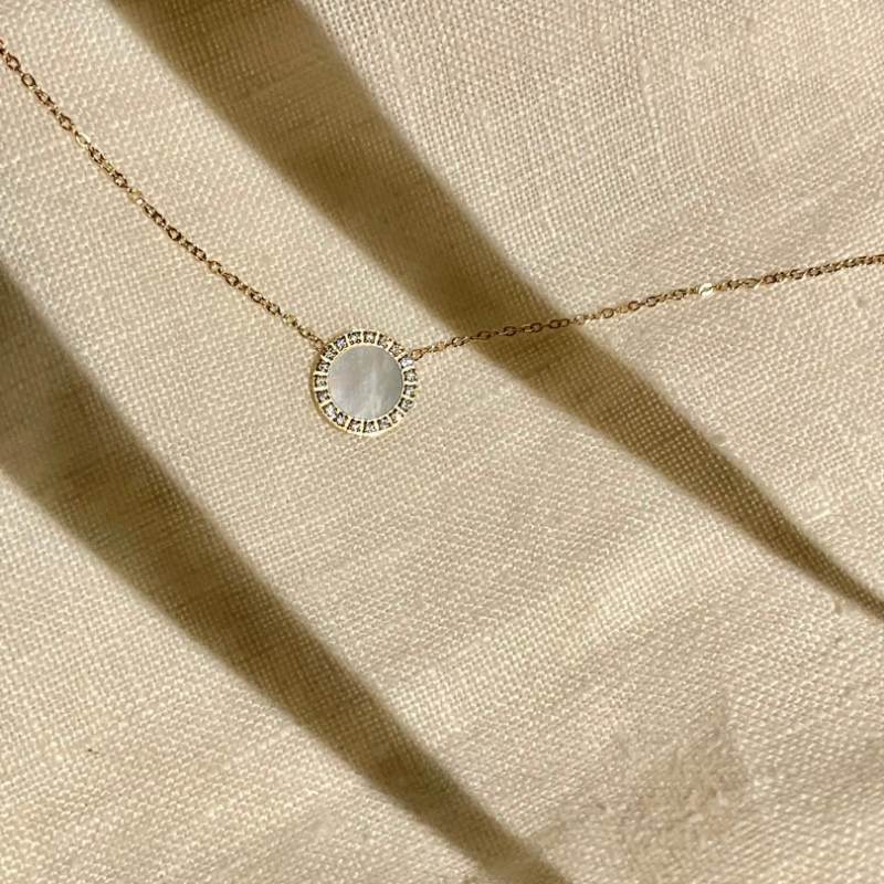 Collier Linda doré, médaille nacre zirconium