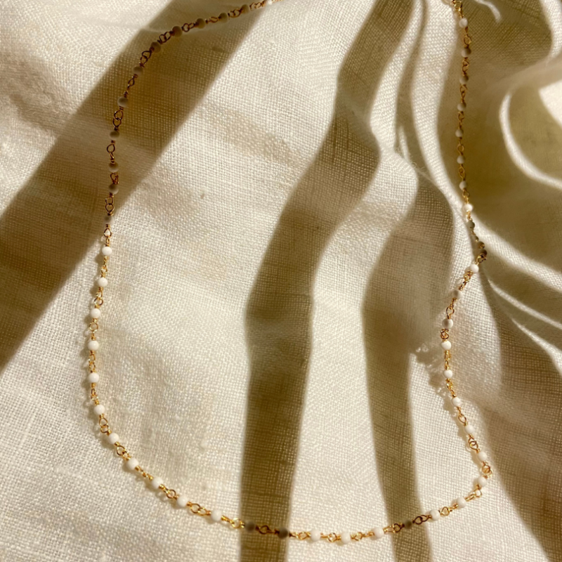 Collier perles blanches