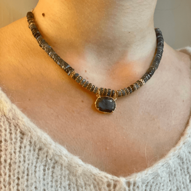 Collier court perles heishi