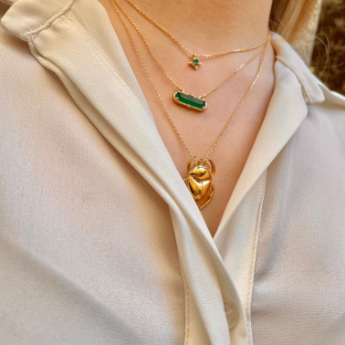 Collier pierre horizontale allongée