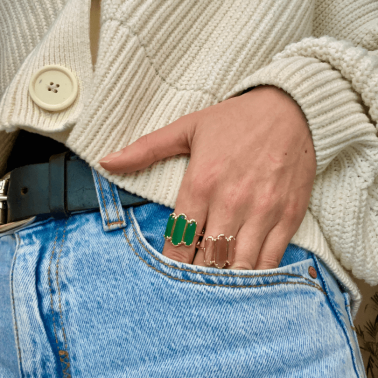 bagues au fil de lo nude et onyx vert