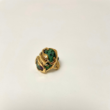 Bague ajustable scarabée et rubis-zoïsite